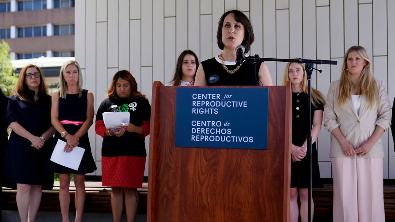 Una corte de Texas ordena permitir abortos en casos de complicaciones médicas