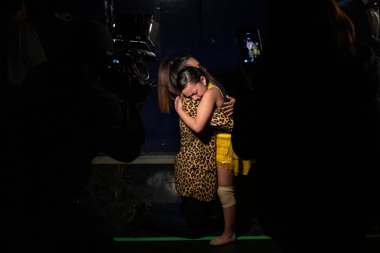 Como en toda competencia hay momentos buenos y otros no tanto. Nuestras cámaras también captaron a los niños eliminados con lágrimas en los ojos, afortundamente, sus familias estaban ahí para consolarlos.