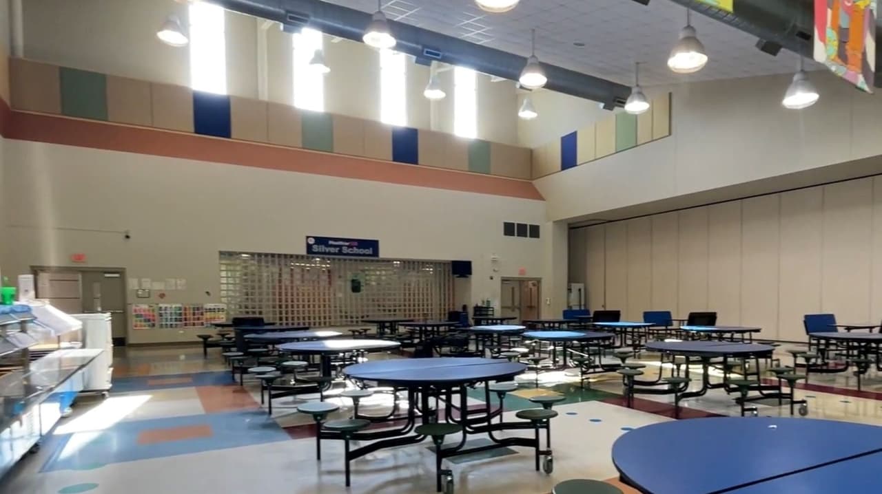 Qué significa para las escuelas públicas el fallo de la Suprema Corte de Carolina del Norte