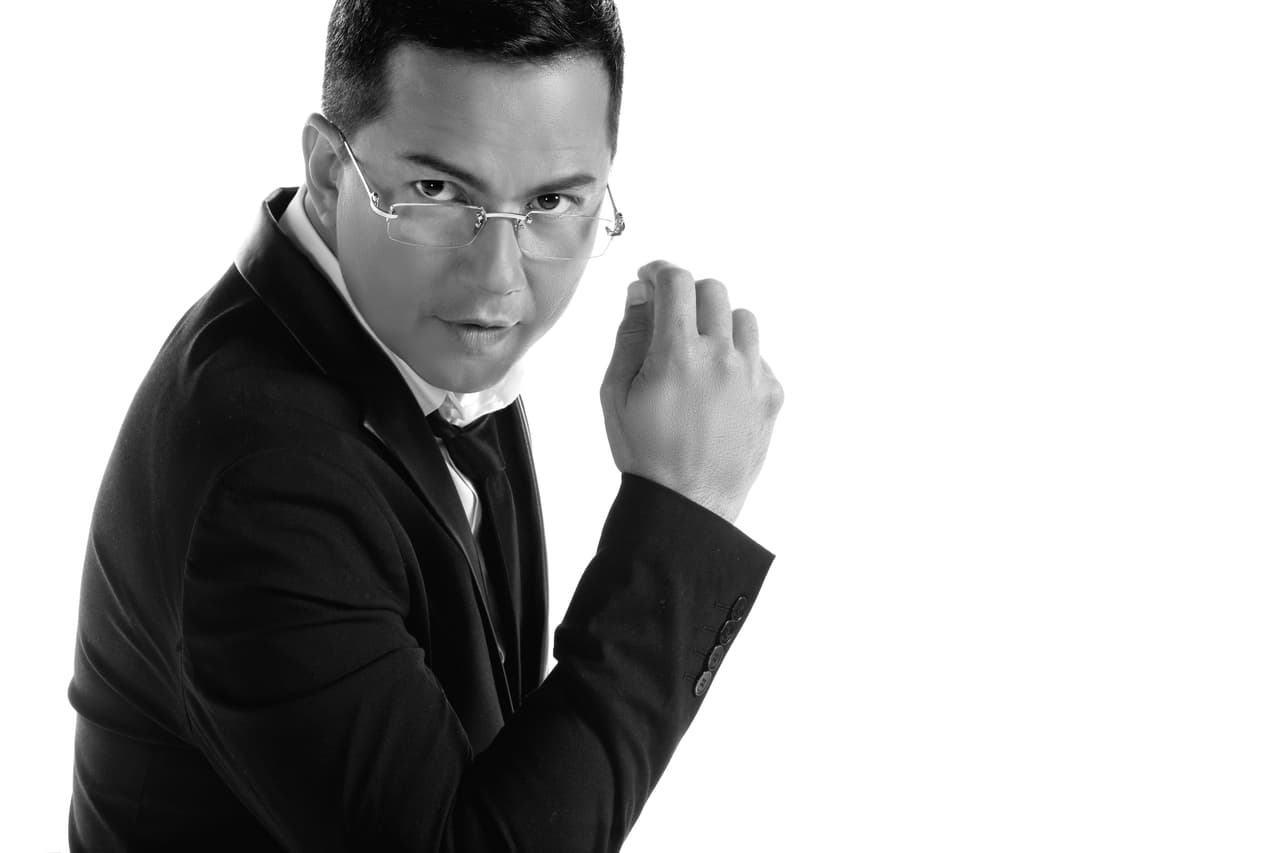 <span class="cms-h3-H3"><b>Charlie Zaa</b></span>. 
<b><h3 class="cms-h3-H3">Nominaciones: 1 </h3>¿A qué está nominado?: </b>Álbum del Año Tropical por el disco "Mi Mejor Regalo".