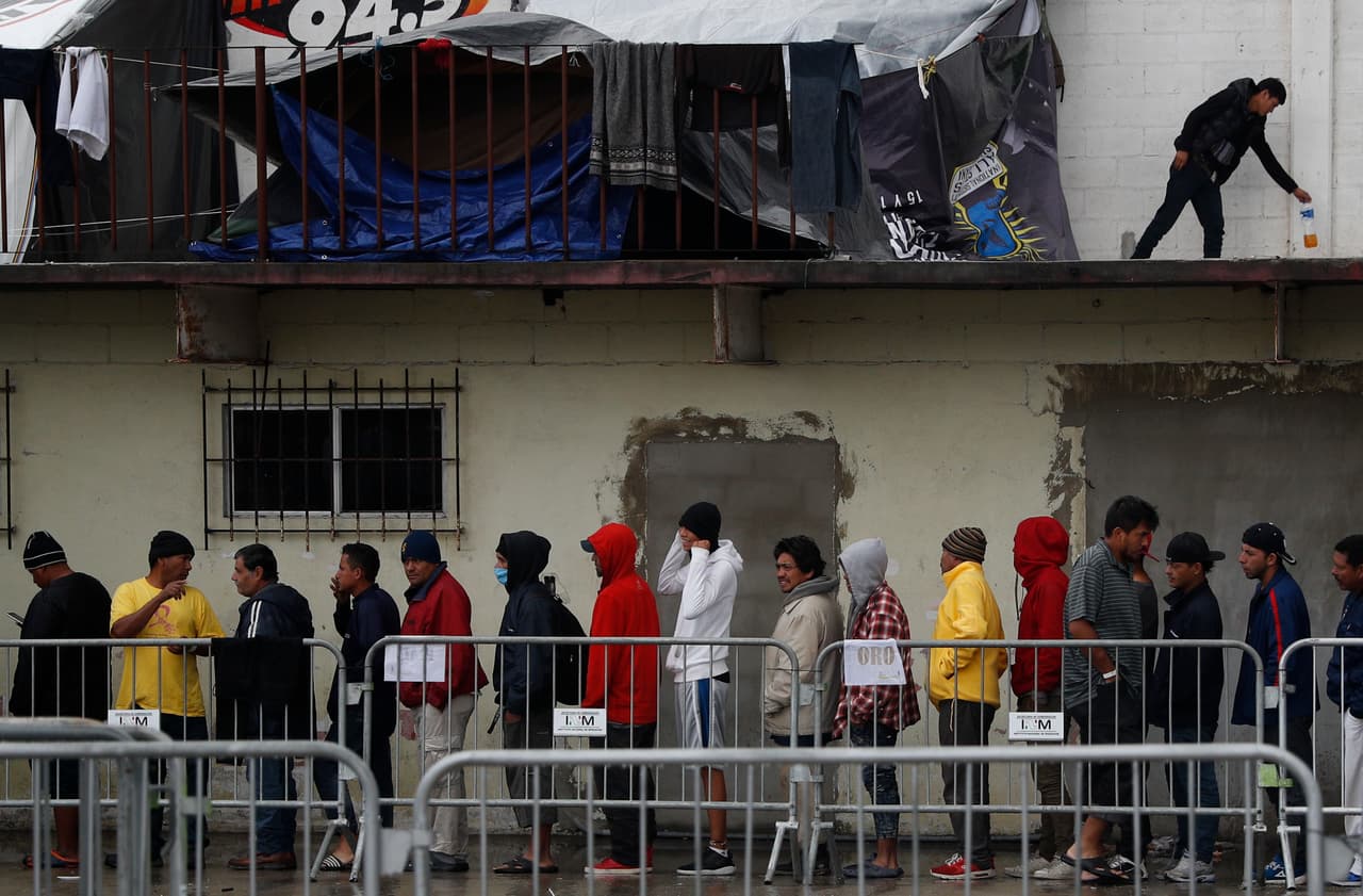 "50,000 dólares por persona y nos regresamos", la inusual petición de un grupo de migrantes al gobierno de EEUU