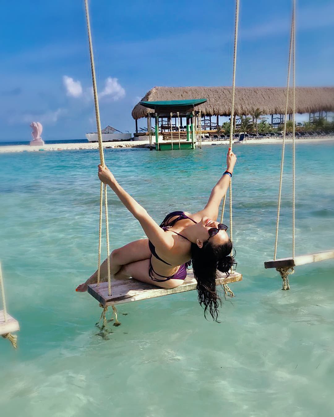 Estuvo en la isla de Roatán, donde pasó un rato muy agradable junto a su familia.