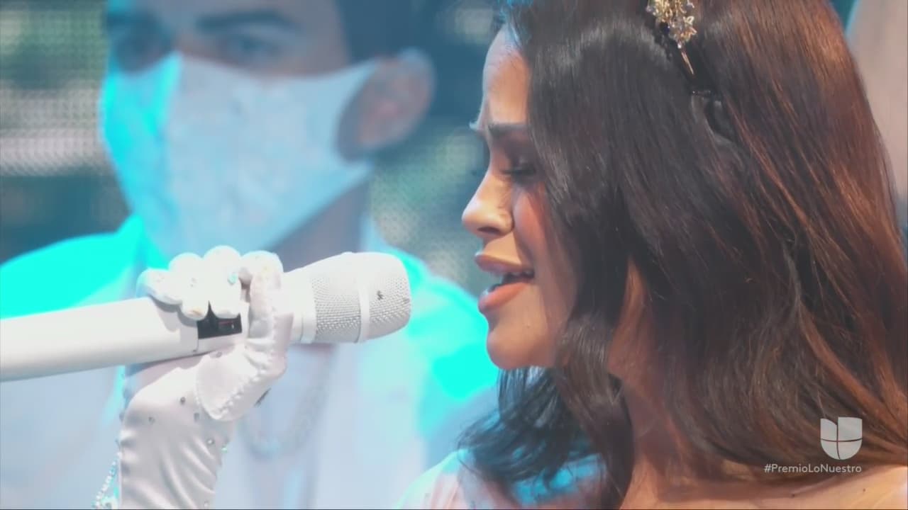 El 29 de enero pasado, Natti Natasha y y Raphy Pina confirmaron que eran pareja. Tres semanas después, la cantante dominicana aprovechó su participación en Premio Lo Nuestro para anunciar que está embarazada.