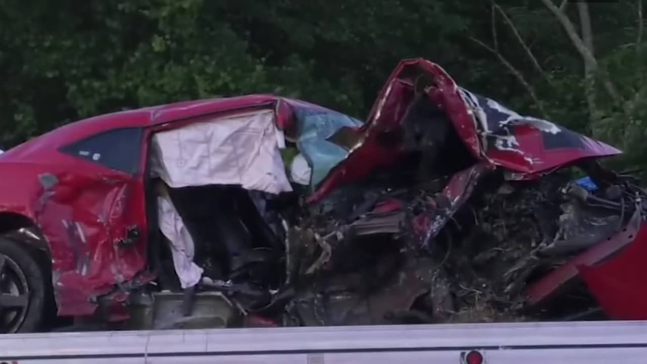 Familias hispanas de luto tras muerte de 3 jóvenes por choque en Sampson