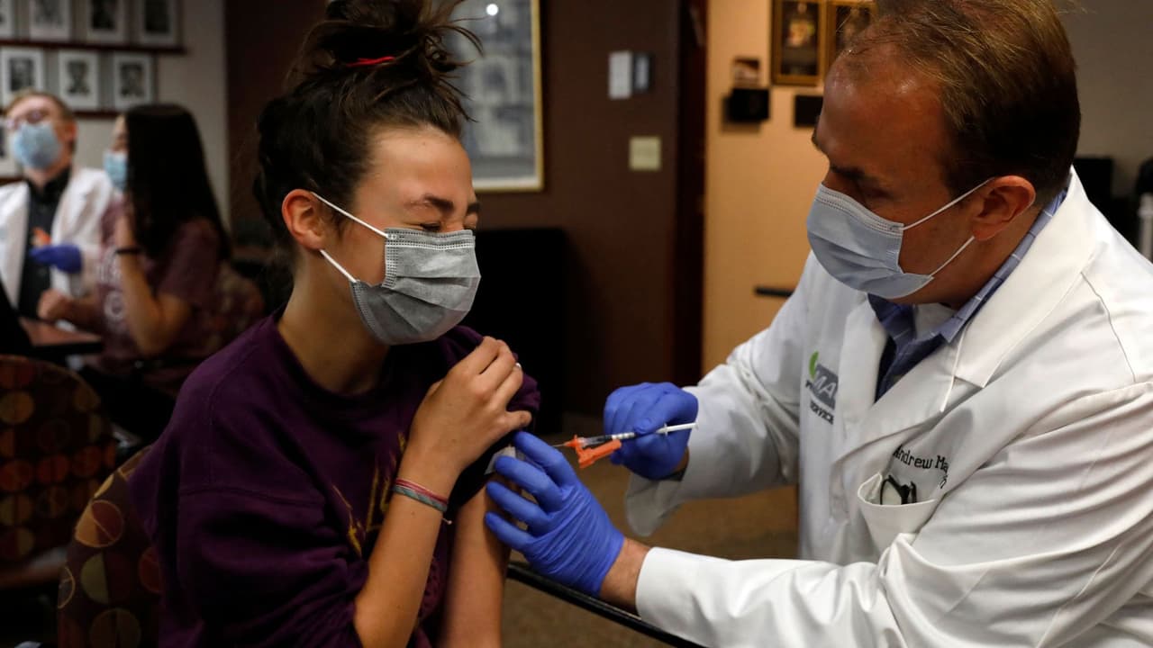 Vacuna de Pfizer para adolescentes: esto lo que tienes que saber