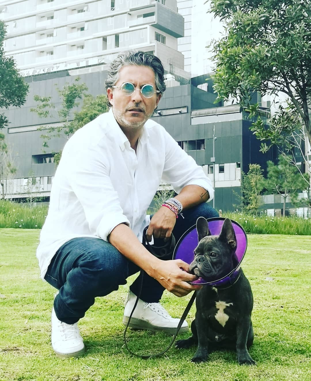 Al respecto, Raúl habló sobre el reto que significaba realizar un papel donde es poseído por una mujer y el beso que se dio con su compañero de reparto.