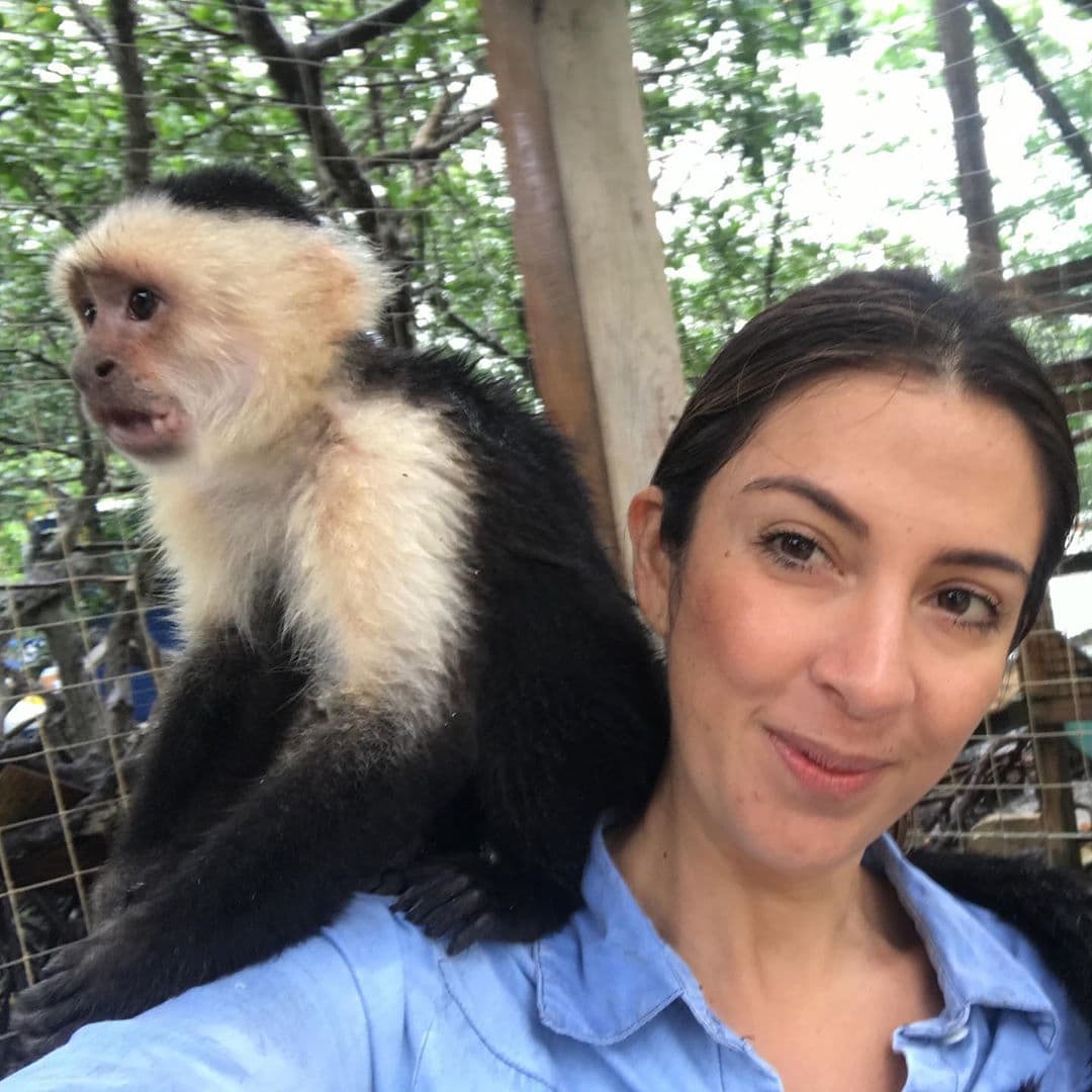 Desde hace una semana, Maity Interiano se encuentra en las playas de Honduras junto a su familia. En este viaje ha sumado nuevas aventuras como estar cerca de las especies de la región.