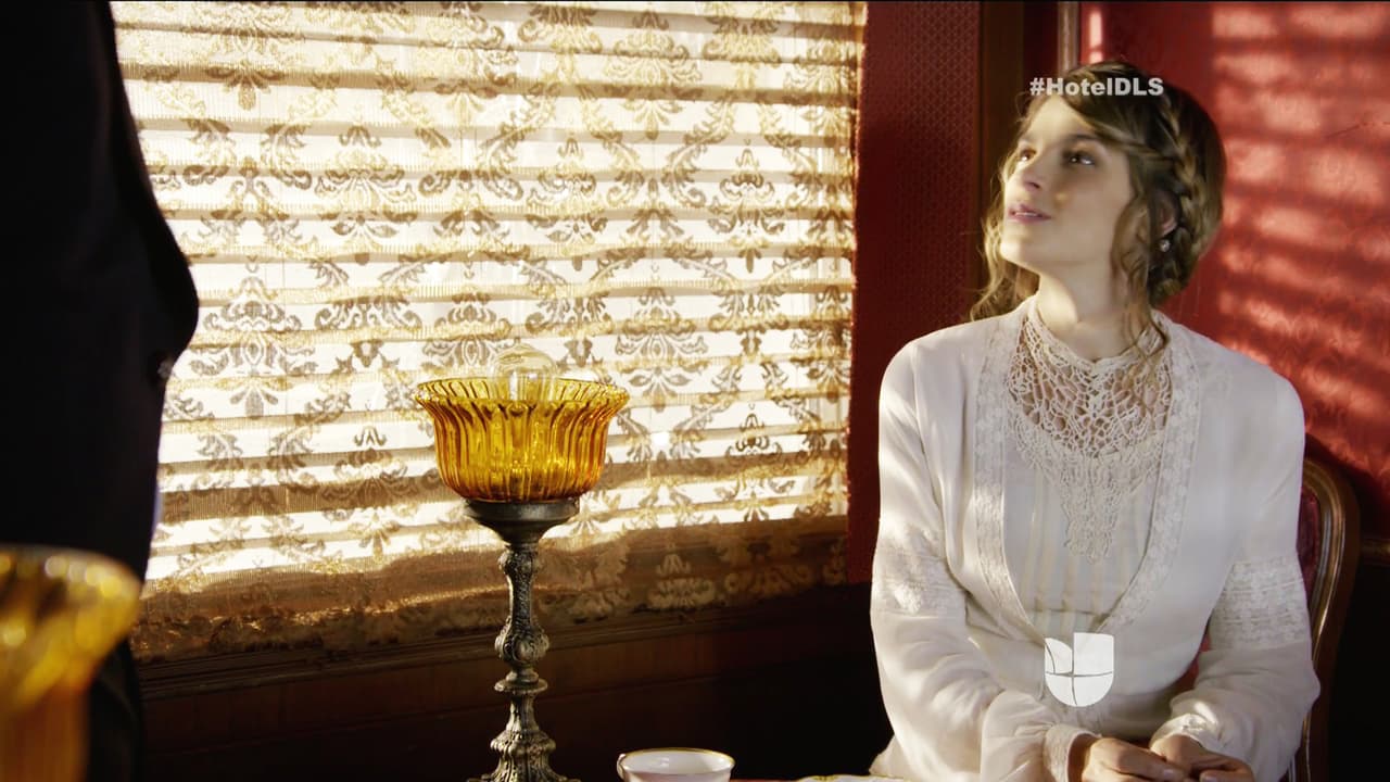 ¡Ahhh! Y eso no es todo, su mamá es la dueña del Gran Hotel, ¡sí donde tu hermana trabaja!