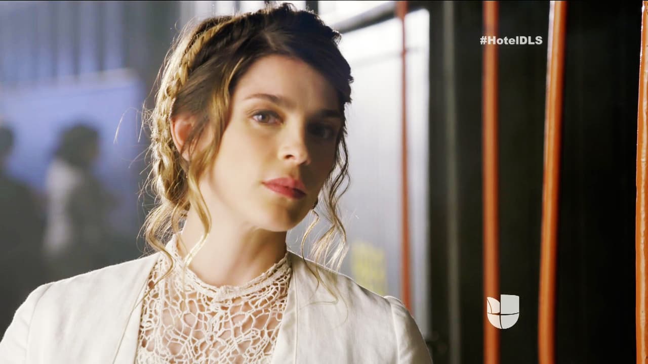 ¡Ohhh! Ya nos dimos cuenta. Esa mujer es una auténtica belleza.