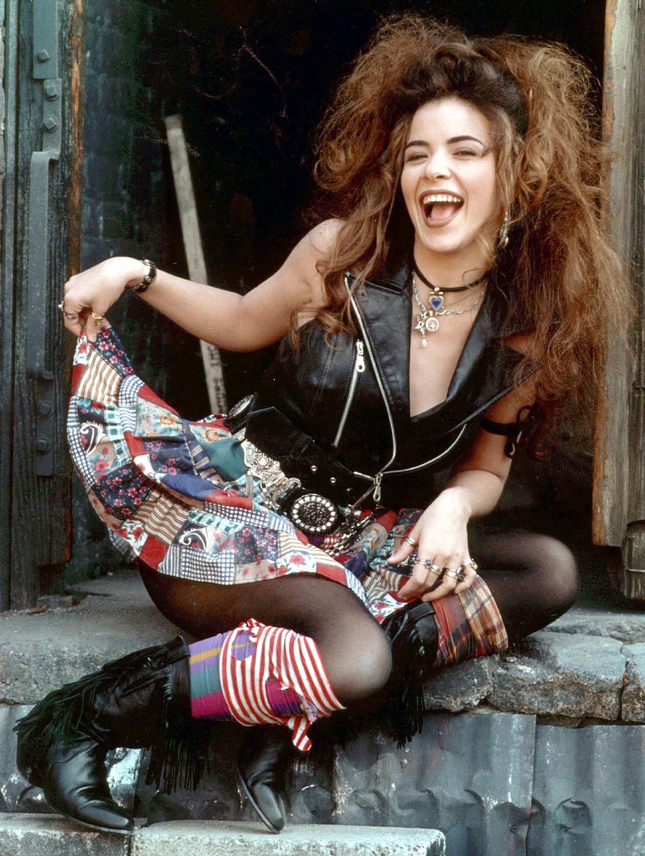 No cabe duda que hay estilos en el cabello que son imposbile de olvidar, como el de Gloria Trevi en los 90's.