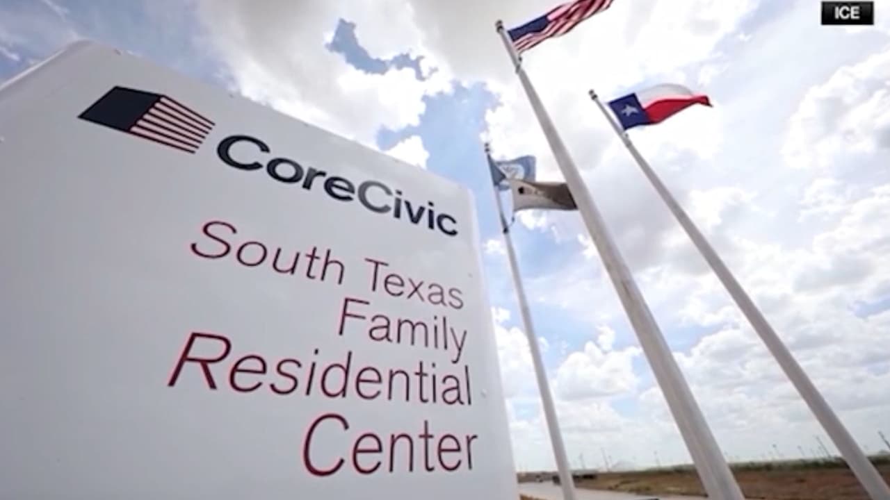 Migrante denuncia falta de protocolos por sarampión en centro de detención de ICE en Dilley, Texas