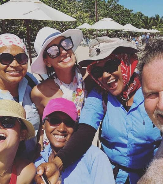 Aunque fue un viaje de trabajo, 
<a href="https://www.univision.com/shows/el-gordo-y-la-flaca/clarissa-molina-llevo-a-raul-al-spa-para-consentirse-pero-las-masajistas-no-la-pasaron-tan-bien-video">todo fue diversión</a>.