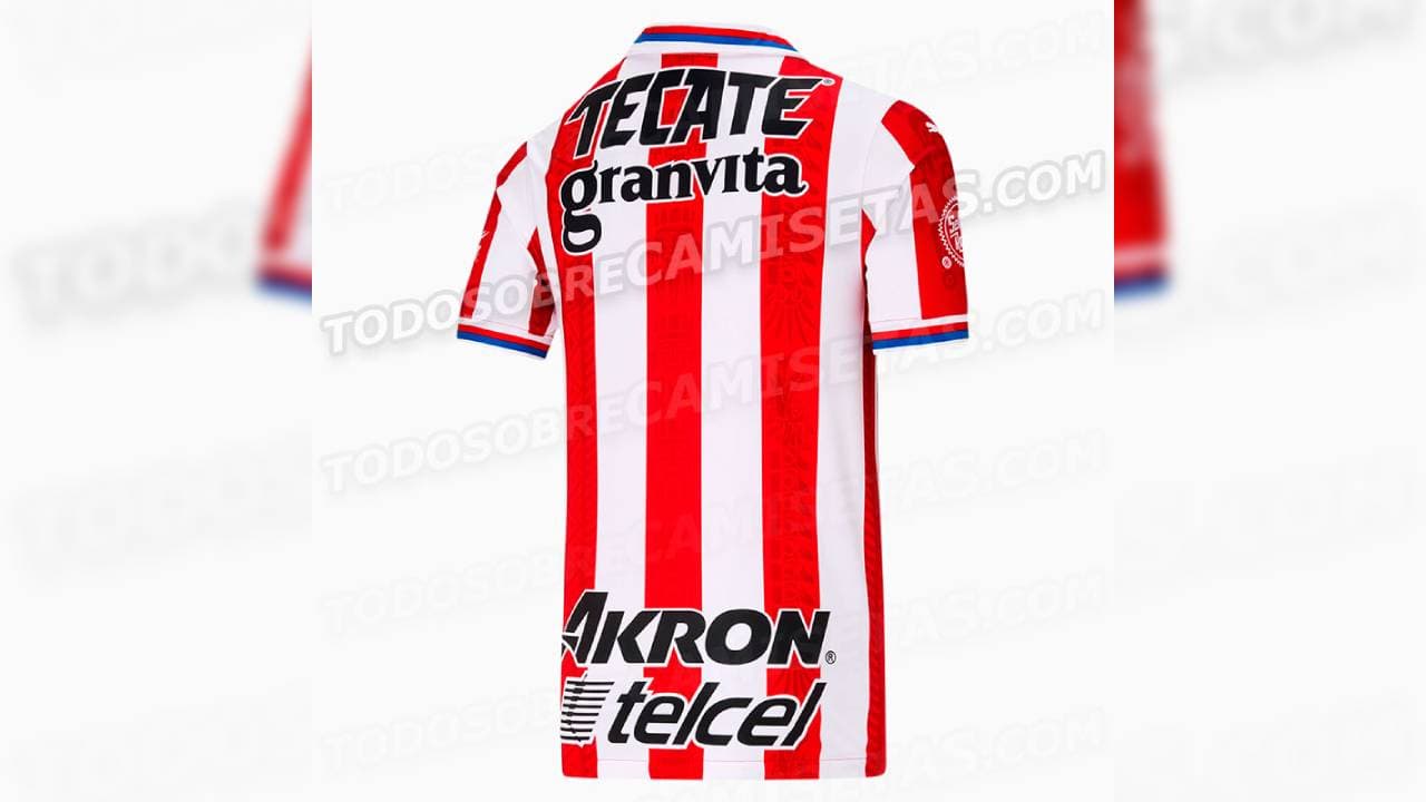 La versión de local mantiene el tradicional diseño, aunque sobresalen texturas en algunas franjas.