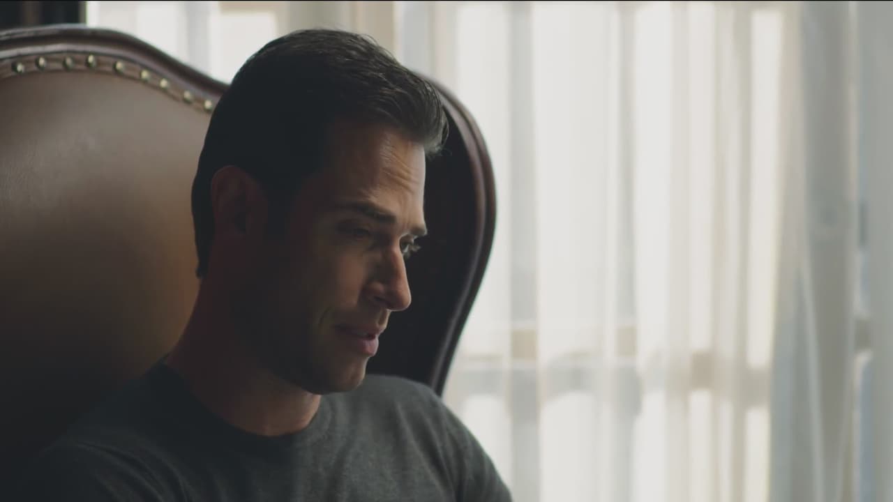 Al llegar con su abuelo, Miguel descubrió que su estancia en México no será tan corta como pensaba, pues tiene que solucionar los problemas del negocio familiar.