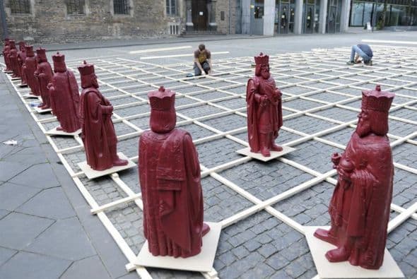 Un total de 500 figuras de expondrán en esta plaza hasta el 12 de abril.