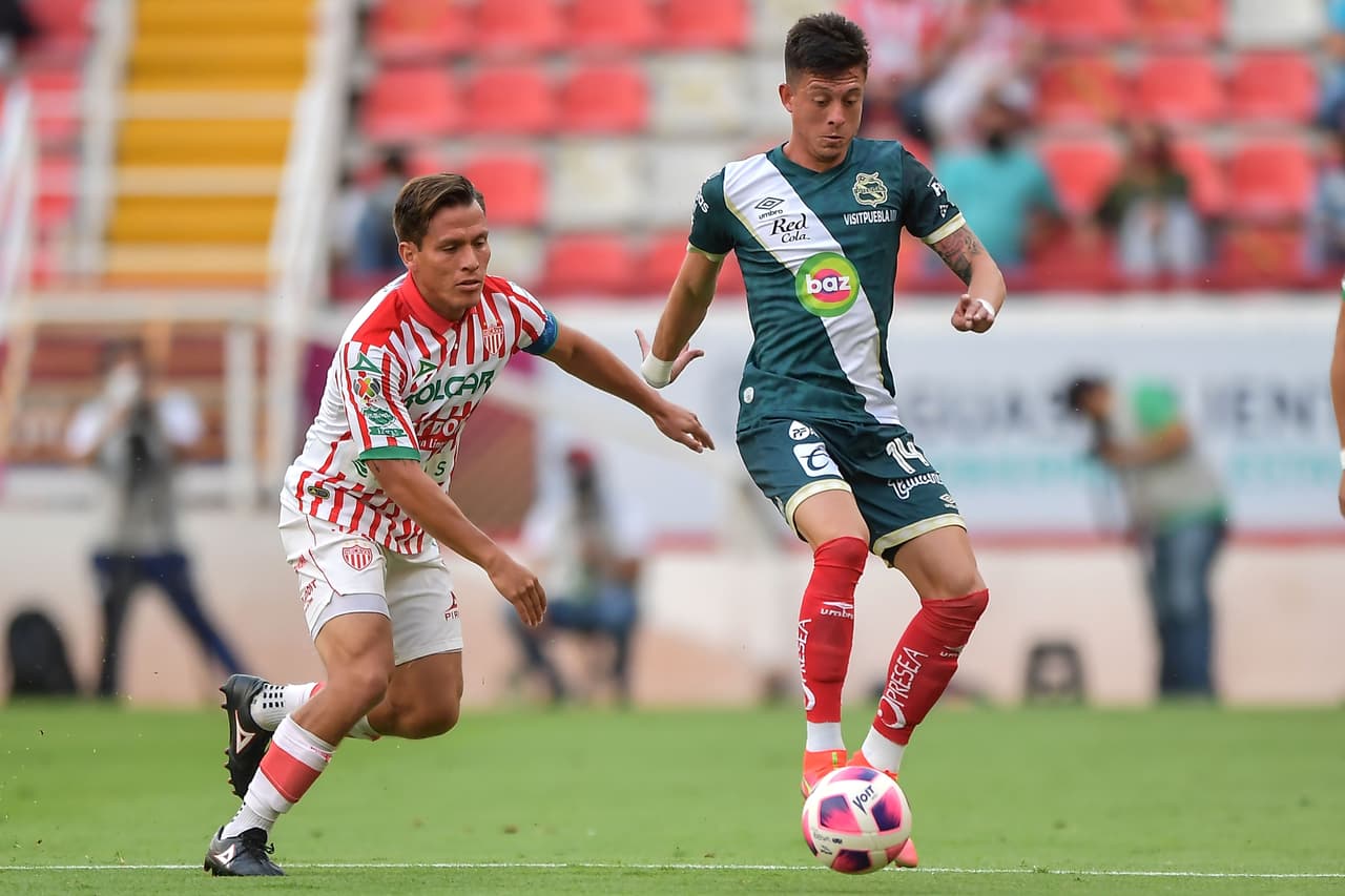 Guillermo Martínez anota al minuto 87 y hace que puebla se lleve los puntos en la victoria 0-1 sobre Necaxa.