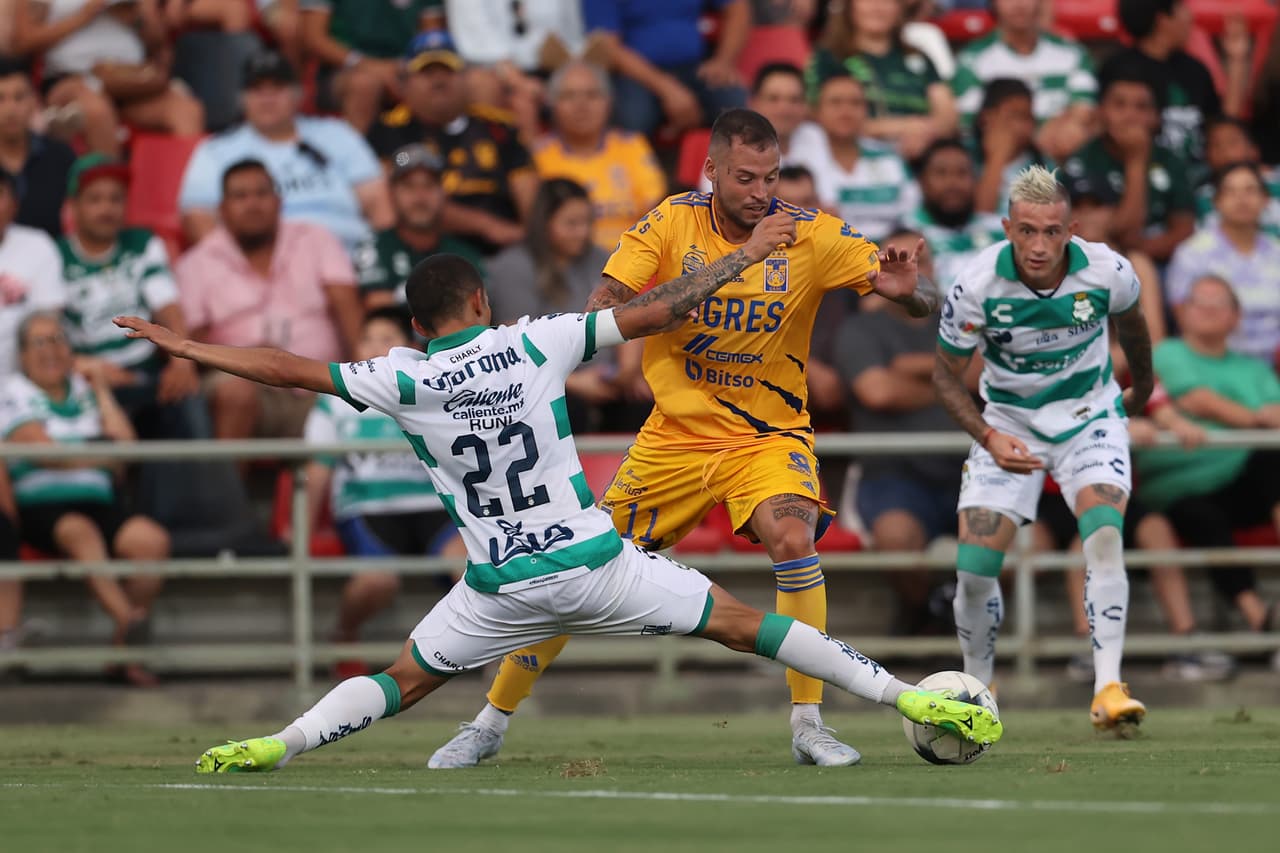 Con goles de Harold Preciado (doblete) y Correa, Santos derrotó a Tigres, que solo descontó gracias a Juan Pablo Vigón, en el partido amistoso de pretemporada.