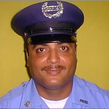 Policía puertorriqueño que mató a tres compañeros fue acusado de 11 cargos