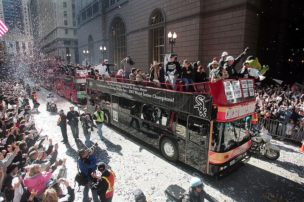 Mientras Chicago se llevó el primer lugar, Honolulu, capital de Hawai, quedó en segundo, seguida de San Diego en tercero, mientras que Nashville y Nueva York quedaron en el lugar 4 y 5.
<br>