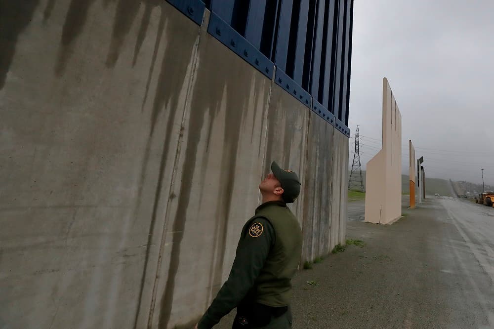 El Congreso aprueba ley que evita el cierre del gobierno, pero Trump ya dijo que va a declarar la emergencia para financiar su muro