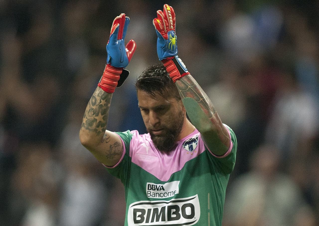 Operaron exitosamente a Jonathan Orozco
