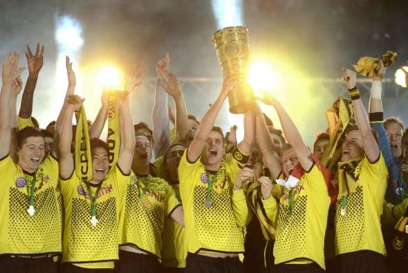 11. BORUSSIA DORTMUND- La marca de este equipo alemán tiene un valor de $227 millones, 81% más que en 2011.