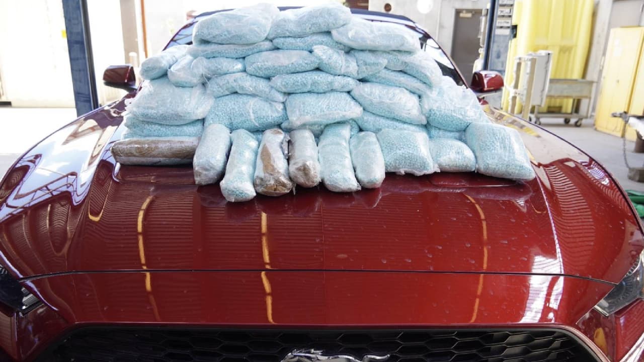CBP decomisa más de 496 mil pastillas de fentanilo en el puerto de Nogales