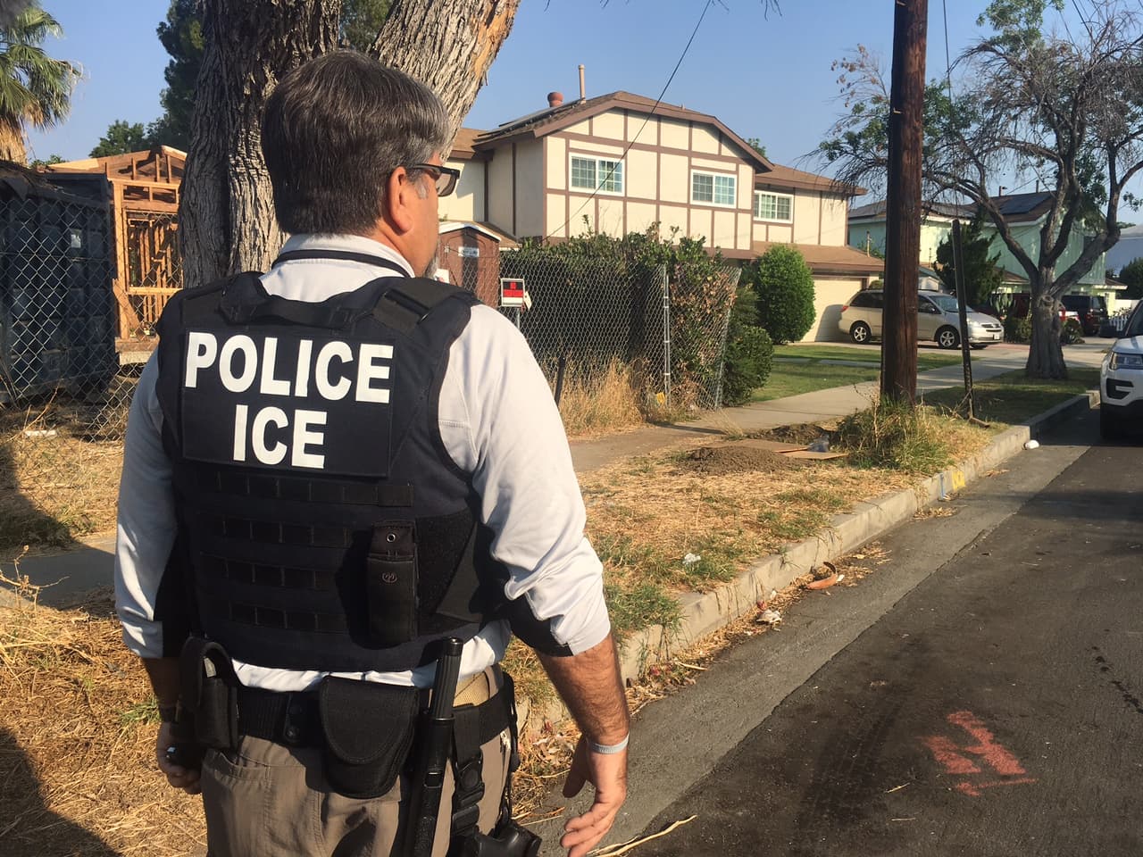 Del quirófano a la deportación, el temor que aleja a los indocumentados de los hospitales