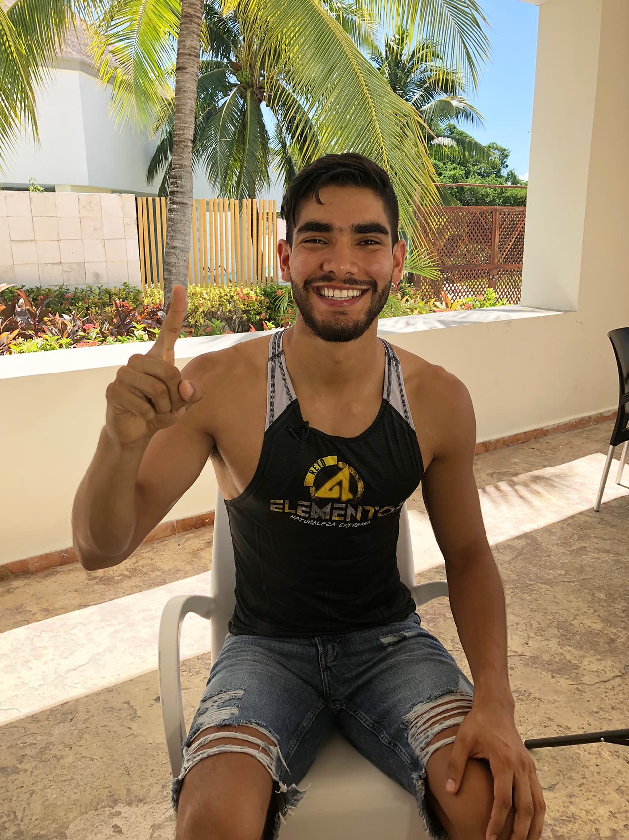 Miguel Ángel es un muchacho muy sonriente, y es que al igual que su hermana Alejandra Espinoza, tiene carisma.