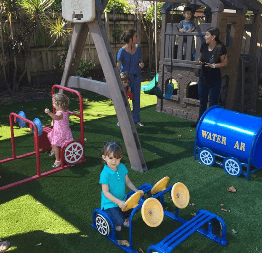 Michelle lucía muy contenta, aunque su mami no pudo evitar derramar algunas lagrimitas.