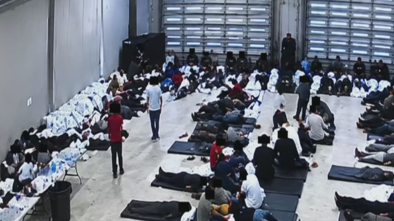 "Esto es inhumano": Familiares rompen el silencio sobre denuncias de insalubridad en el centro de ICE en Miramar