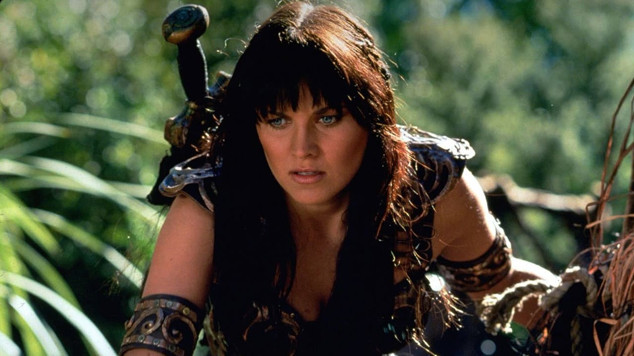 Lucy Lawless protagonizó la inolvidable serie 'Xena: Princesa guerrera', donde nos contó una historia llena de mitología griega desarrollada en la antigua Grecia.