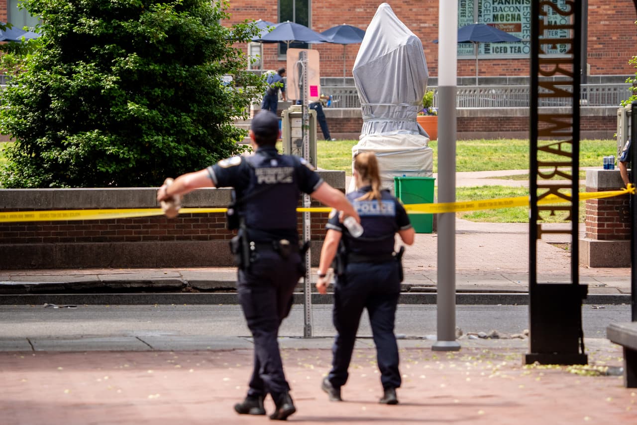 En la universidad, la tarde de este miércoles, se mantiene la presencia policial.