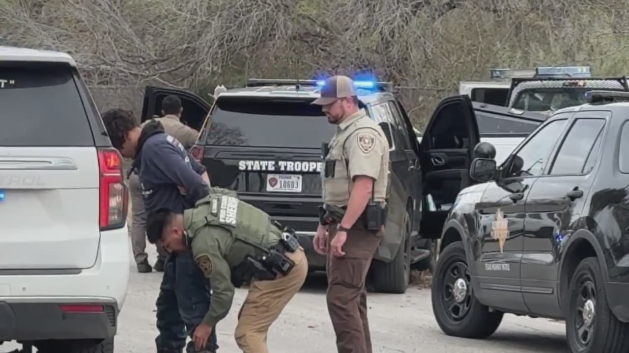 Camioneta robada atraviesa varios condados en una persecución