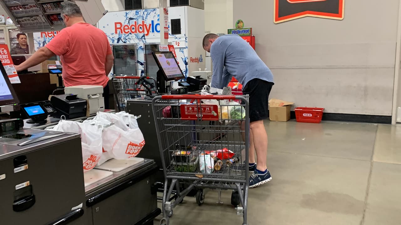 “También el alto costo de la carne hace que la gente decida consumir la proteína del huevo y eso aumenta la demanda”, indicó.