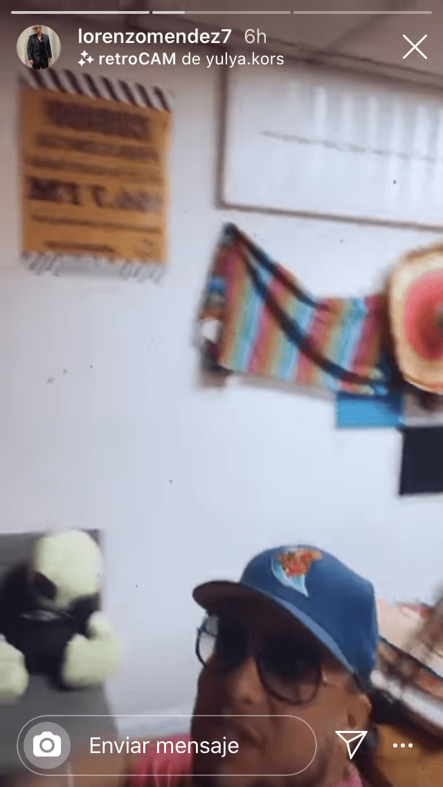 Dos horas antes de que Chiquis anunciara la separación, el exvocalista de La Original Banda El limón se mostró relajado en la cabina de grabación.