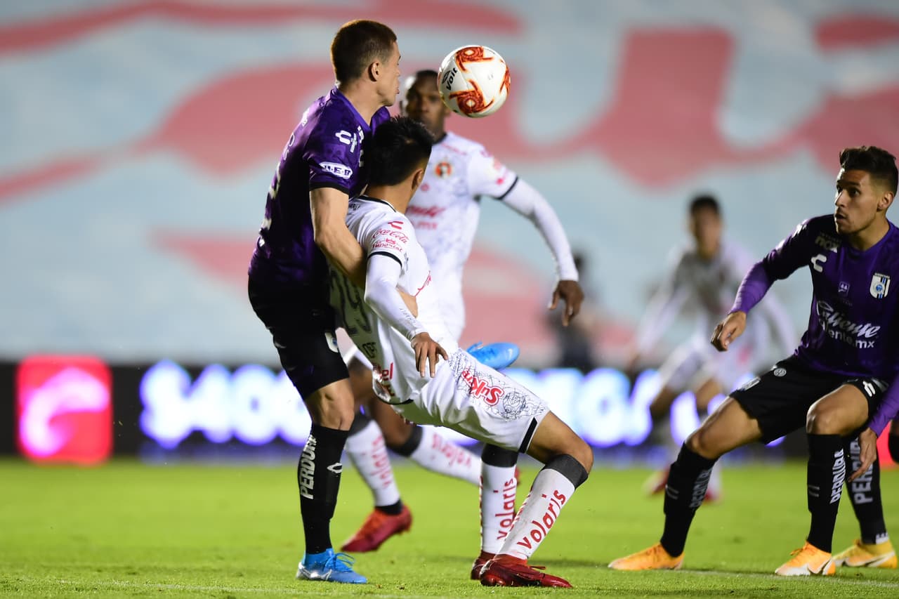 Con gole de Jualián Velázquez, Hugo Silveira, Jordi Cortizo y Vladimir Loroña, Gallos y Xolos nos regalan un entretenido empate en la Corregidora.