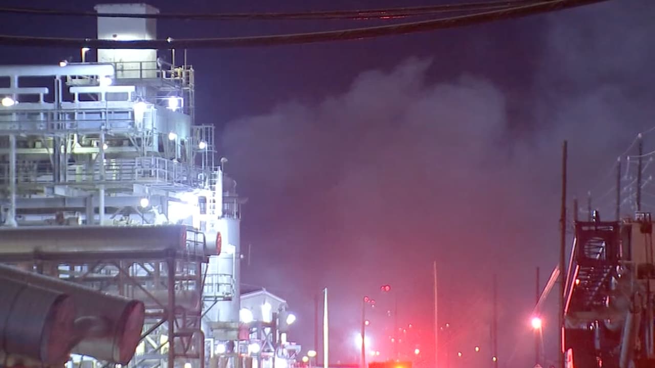 El FM 1942 a la altura de Hatchrville se mantiene cerrada esta mañana