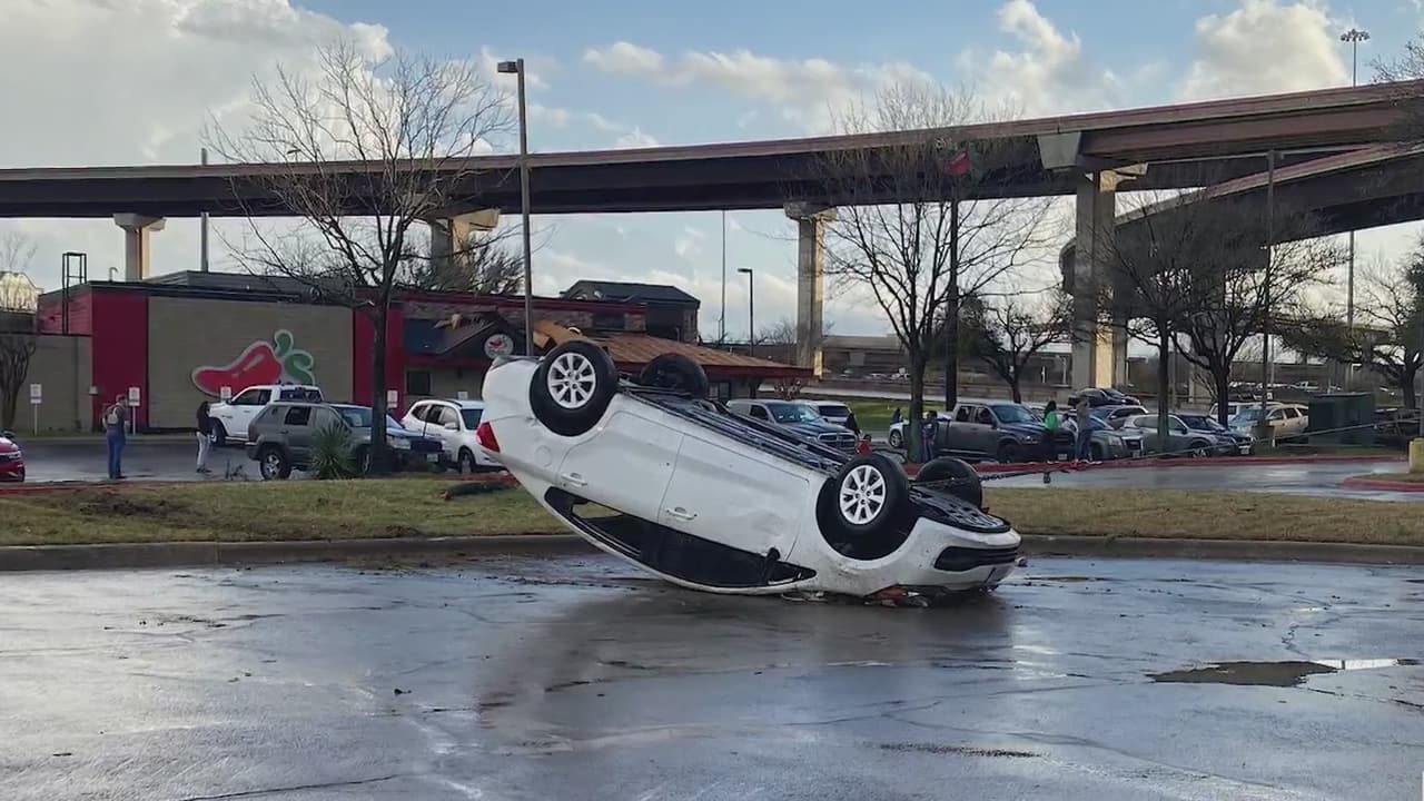 Estos son los pasos a seguir después del paso de un tornado