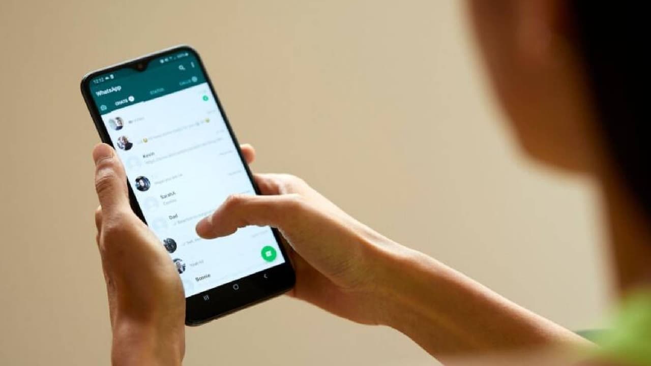 <b>Únase a un grupo de vigilancia vecinal:</b> Los vecinos se cuidan unos a otros y denuncian cualquier actividad sospechosa a la policía.