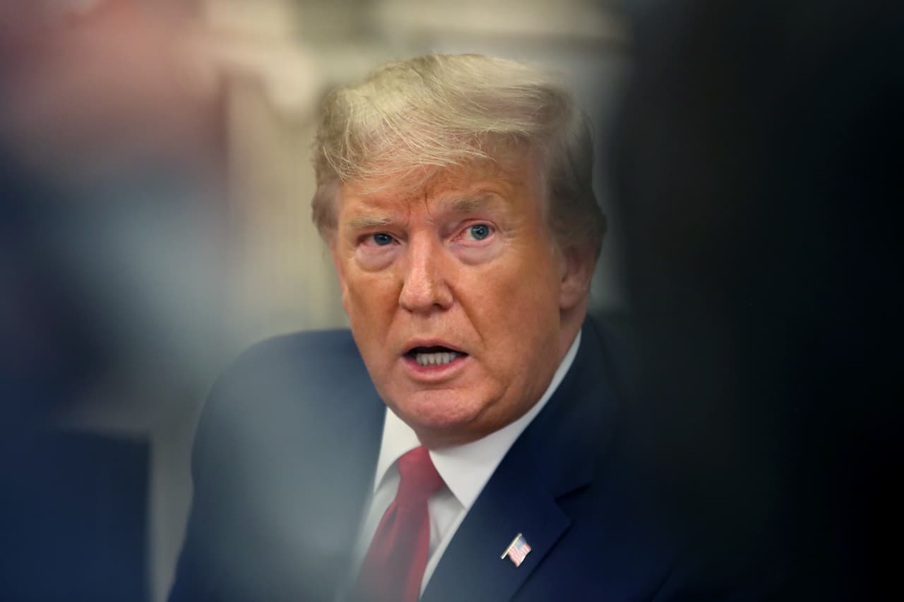 8 claves para entender el nuevo escándalo en torno al denunciante secreto del presidente Trump