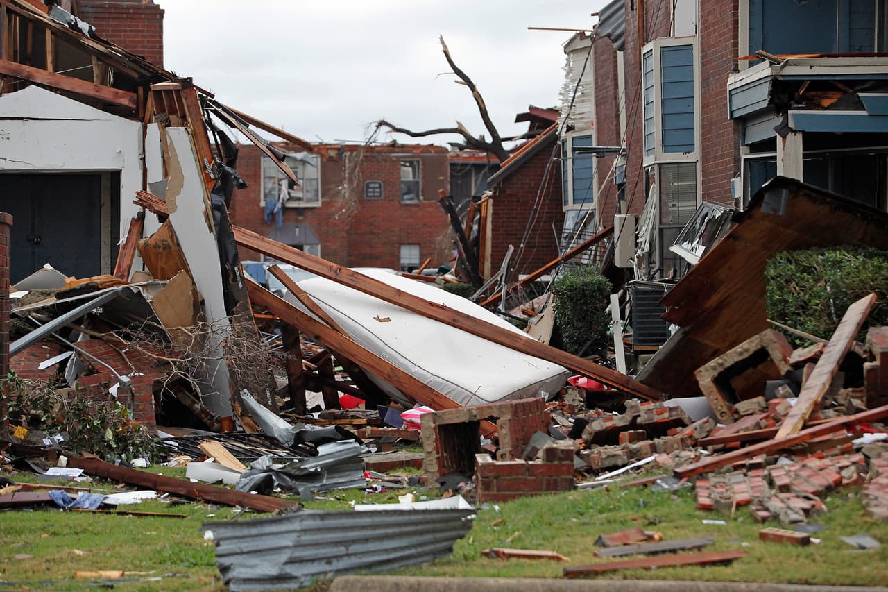 Una serie de tornados azotaron en diciembre de 2015 el área de Texas comprendida por los condados de Dallas, Ellis y Collin, y dejaron severos daños especialmente en las ciudades de Rowlett and Garland.