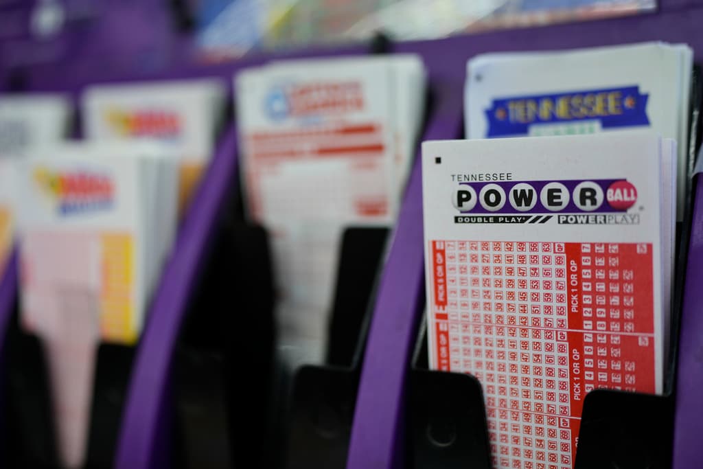 Powerball sigue sin ganadores y el premio mayor asciende a $1,500 millones, el quinto más alto de su historia