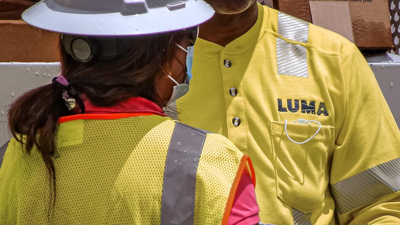 “Que cumpla y deje de mentir al pueblo”: Cansados con LUMA, alcaldes reclaman el restablecimiento del servicio eléctrico 