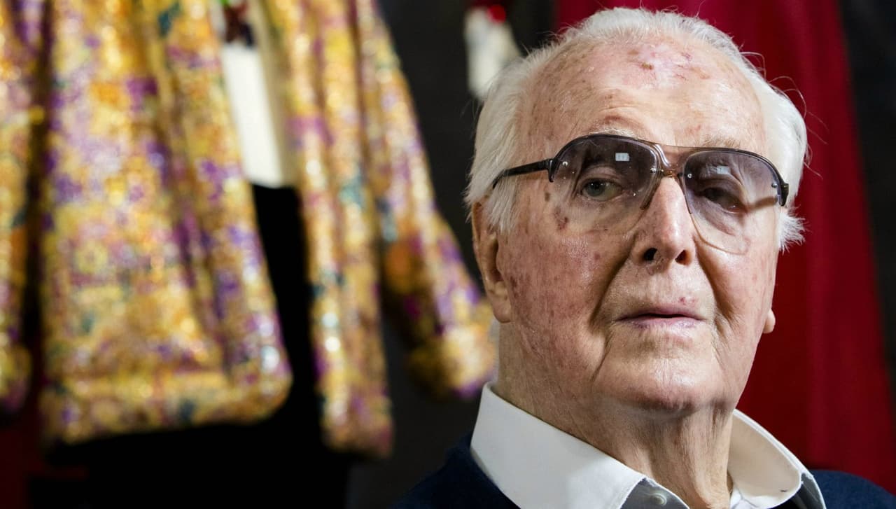 Luto en las pasarelas por la muerte del diseñador francés Hubert de Givenchy