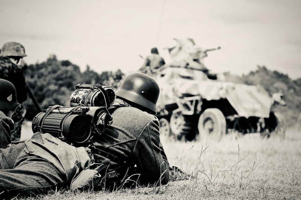 No podemos olvidar que durante la influencia del año del tigre sucedió la primera guerra mundial, la segunda guerra mundial, la guerra de Corea, muchas rivalidades.