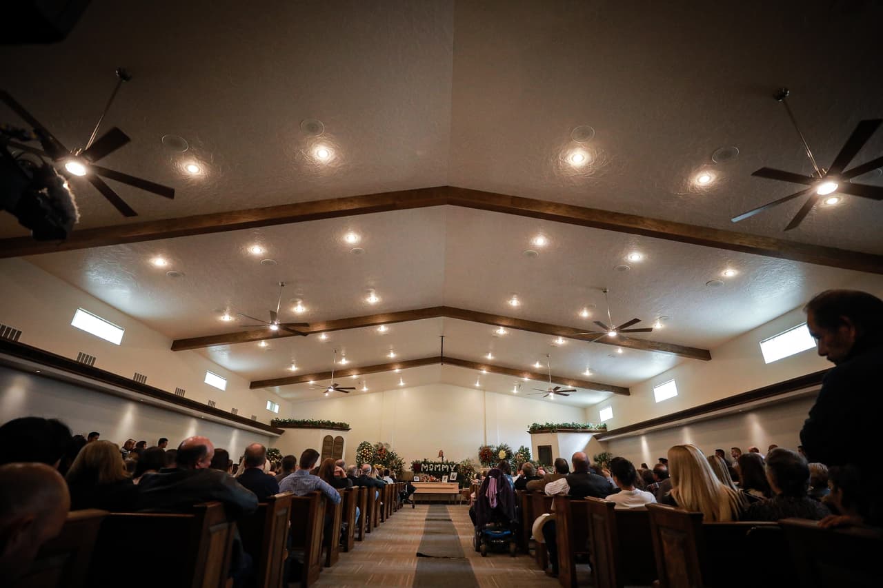 Los funerales de los otros familiares asesinados comenzaron el jueves y se extendieron por tres días.