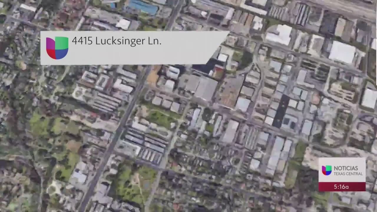 Bombero recibe descarga eléctrica mientras trabajaba con extinguir incendio en el sur de Austin