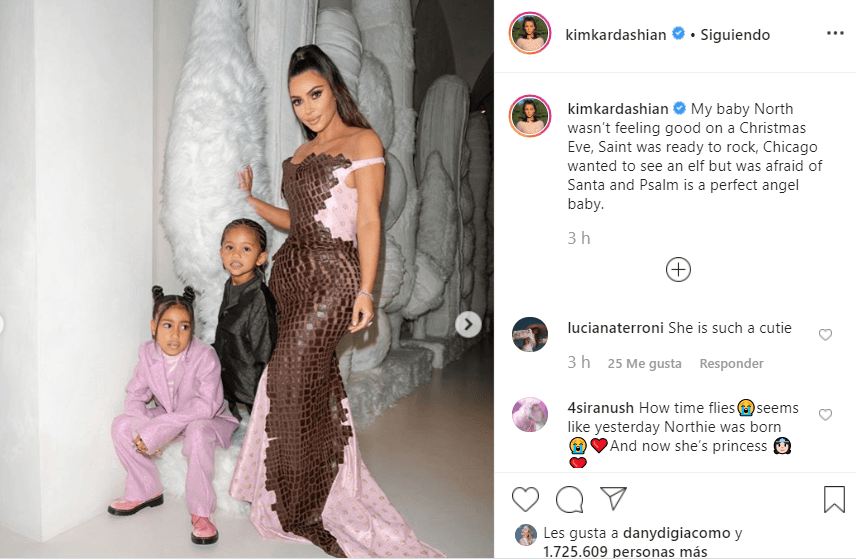 En otra publicación, la empresaria detalló la manera en que sus hijos pasaron la Nochebuena en casa de Kourtney.