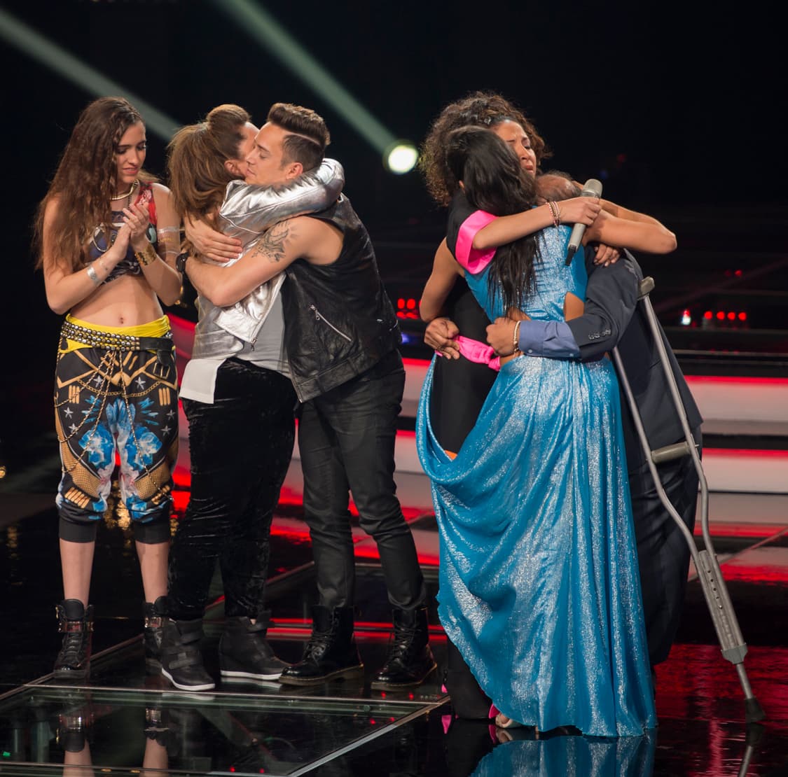 Gran lluvia de estrellas se dio cita, Carlos Rivera, Julión Álvarez, Ricardo Montaner, Moderatto, Kumbia All Starz y La Sonora Dinamita formaron parte de los musicales. La gran sorpresa de la noche fue el reencuentro de Pee Wee con los Kumbia All Starz, quien por desgracia fue el primer capitán eliminado junto con la Familia Gómez.